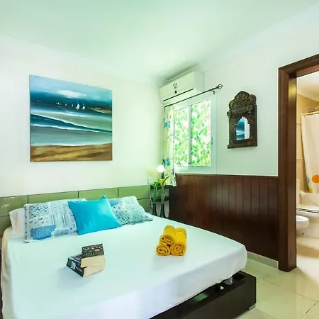 Villa Tamarindos By