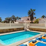 Villa Tamarindos By *